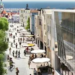 Apartmán In Center Near The *