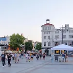 Lejlighed In Center Near The