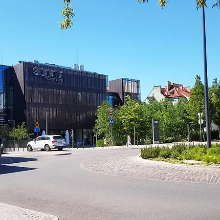 شقة In Center Near The *