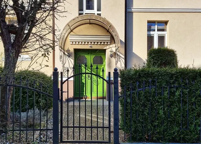 In Center Near The 아파트